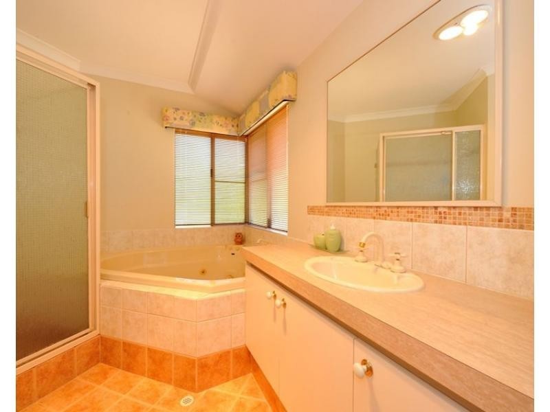 40 Pollard Way, Warnbro WA 6169