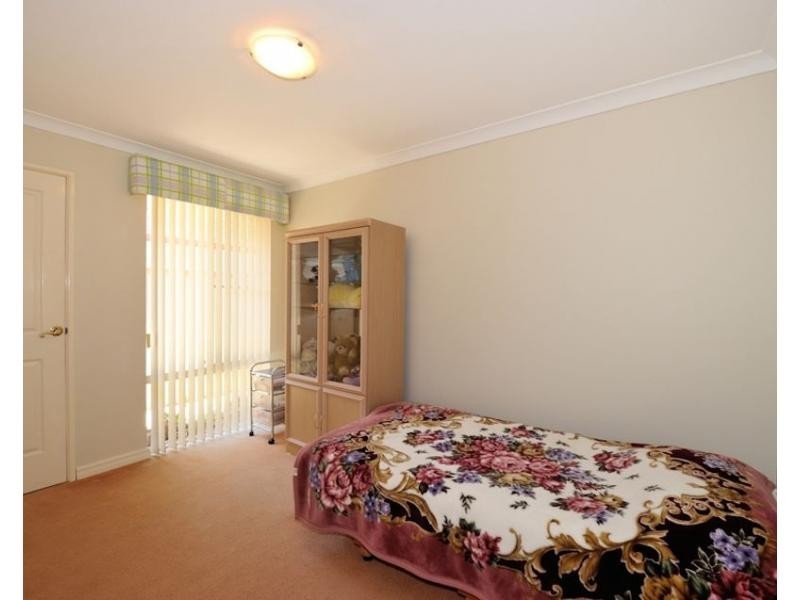 40 Pollard Way, Warnbro WA 6169