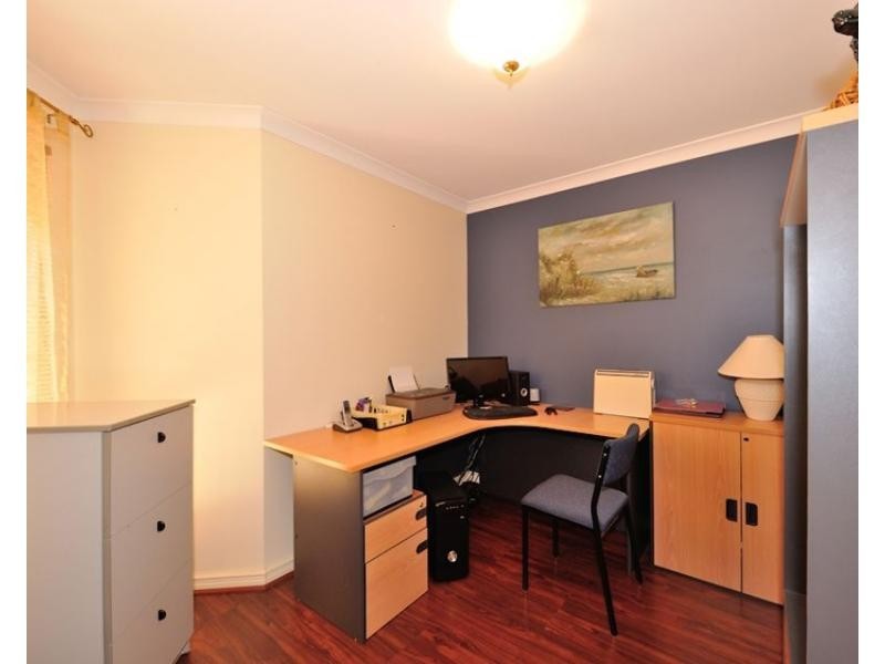 40 Pollard Way, Warnbro WA 6169