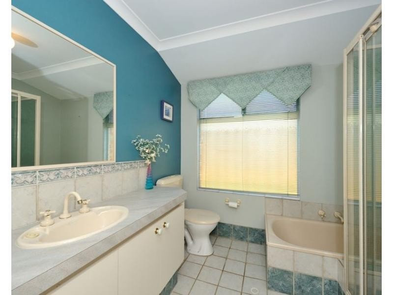 40 Pollard Way, Warnbro WA 6169