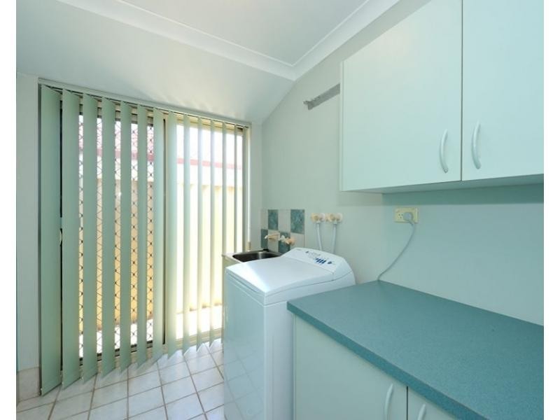 40 Pollard Way, Warnbro WA 6169