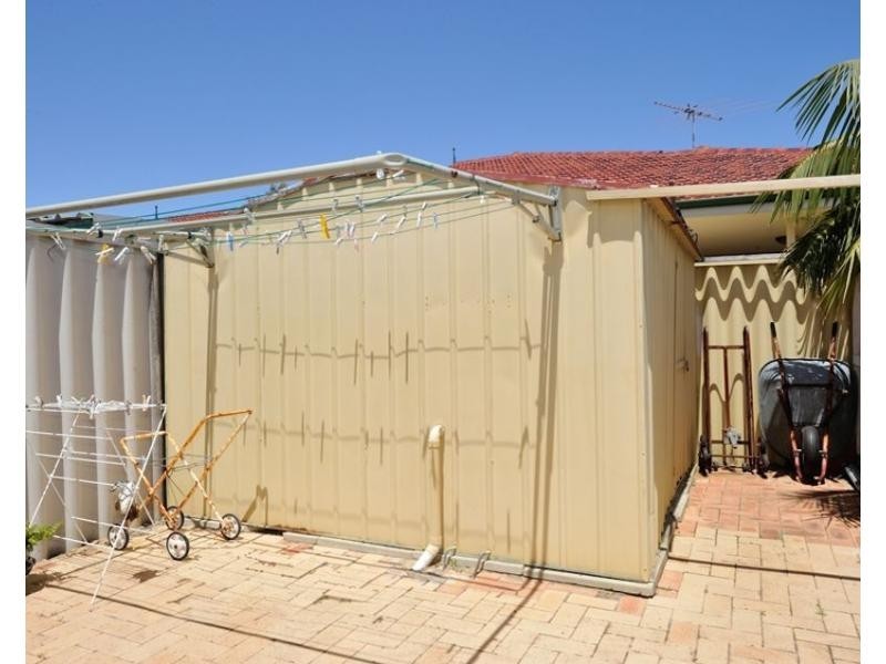 40 Pollard Way, Warnbro WA 6169