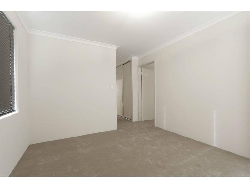 18 Hardey East Road, Wattle Grove WA 6107