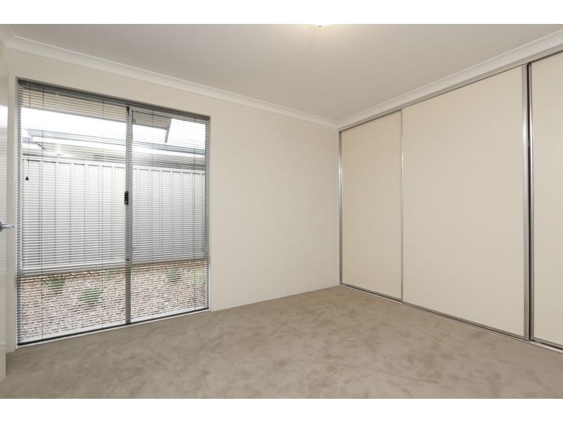 18 Hardey East Road, Wattle Grove WA 6107