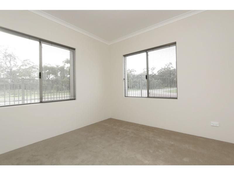 18 Hardey East Road, Wattle Grove WA 6107