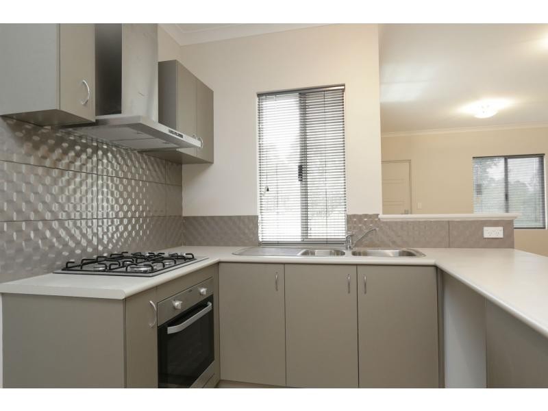 18 Hardey East Road, Wattle Grove WA 6107