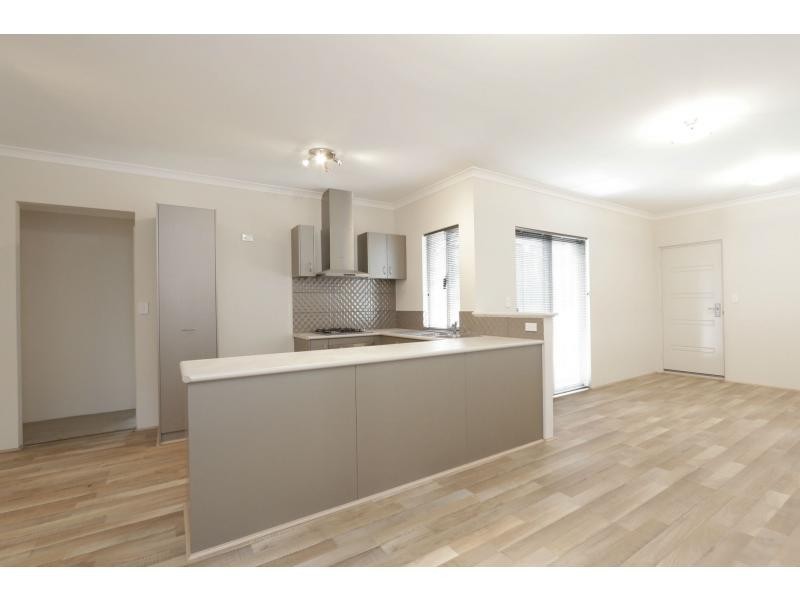 18 Hardey East Road, Wattle Grove WA 6107