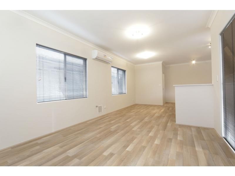 18 Hardey East Road, Wattle Grove WA 6107