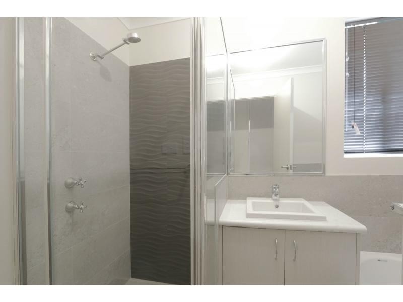 18 Hardey East Road, Wattle Grove WA 6107