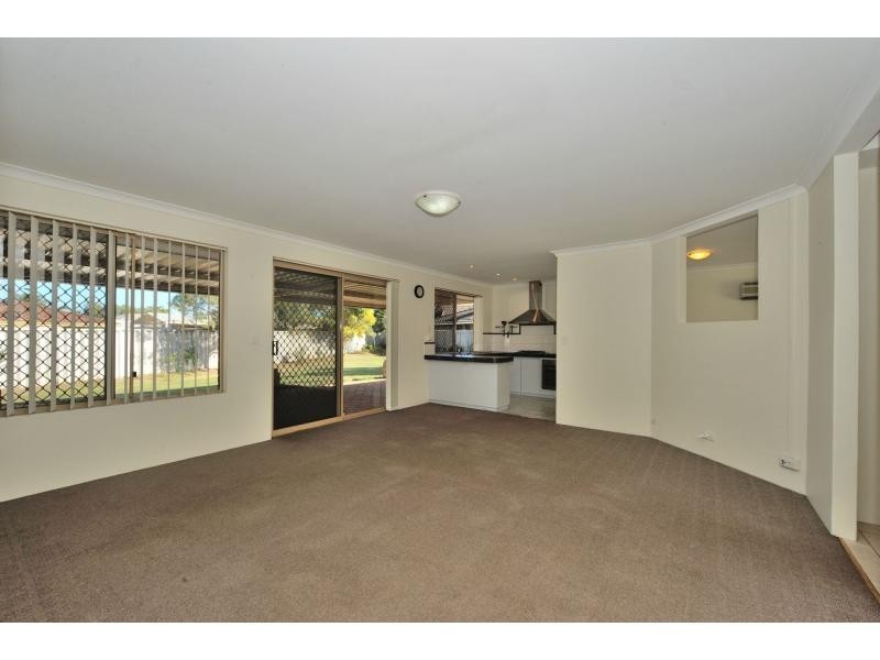 7 Fox Close, Waikiki WA 6169