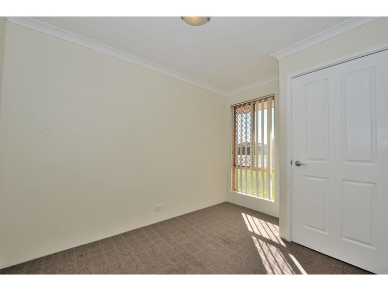 7 Fox Close, Waikiki WA 6169