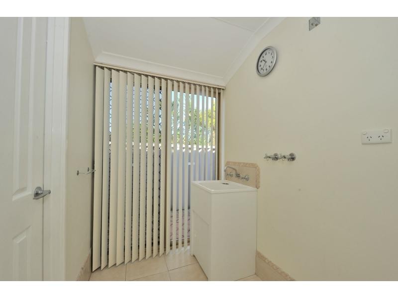 7 Fox Close, Waikiki WA 6169