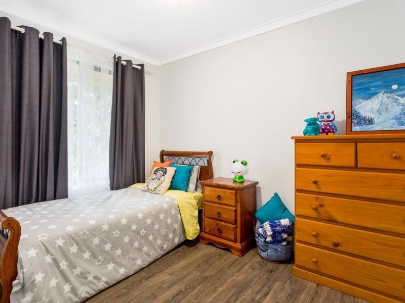 56 Dotterel Way, Yangebup WA 6164