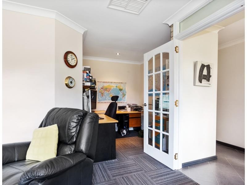 3 Grebe Gardens, Yangebup WA 6164