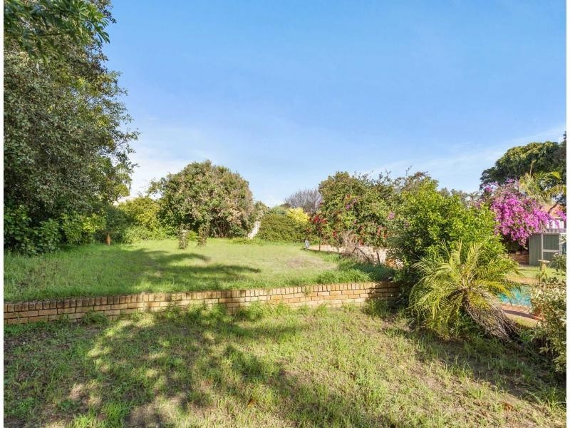 3 Grebe Gardens, Yangebup WA 6164