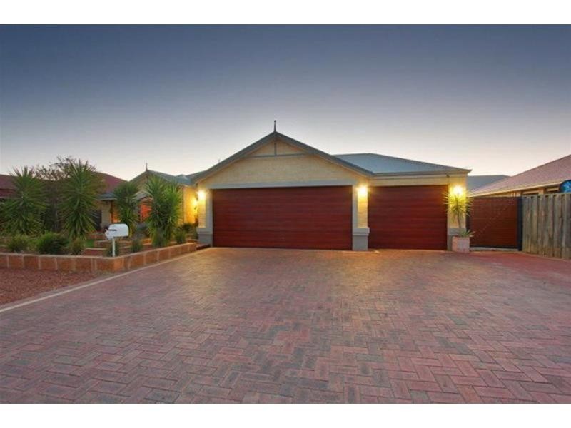 17 Petworth Drive, The Vines WA 6069