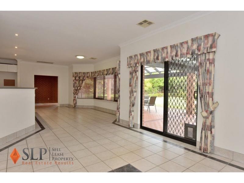 332 Vines Avenue, The Vines WA 6069