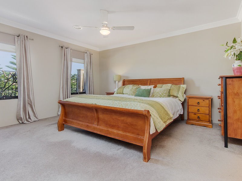 16 Blackshear Green, Secret Harbour WA 6173