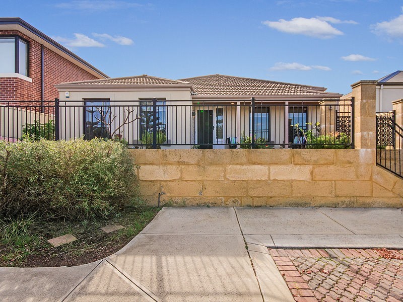16 Blackshear Green, Secret Harbour WA 6173
