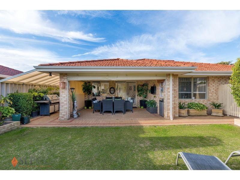 4 Mint Cove, Thornlie WA 6108