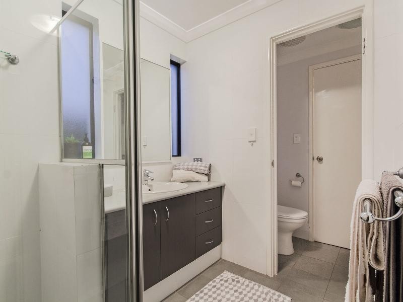 94D Parkin Street, Rockingham WA 6168