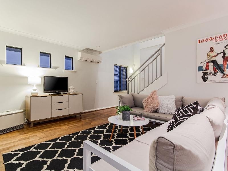 94D Parkin Street, Rockingham WA 6168