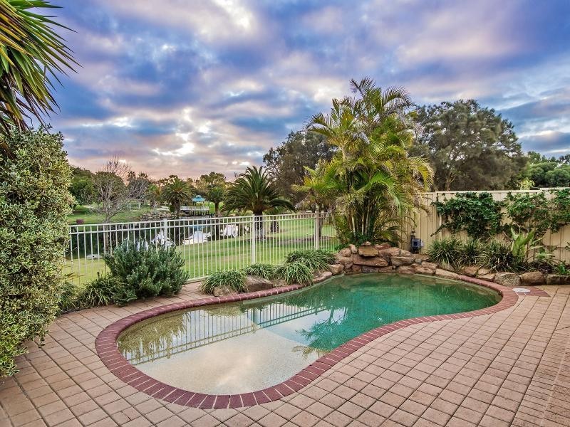 15 St Clair Place, Cooloongup WA 6168