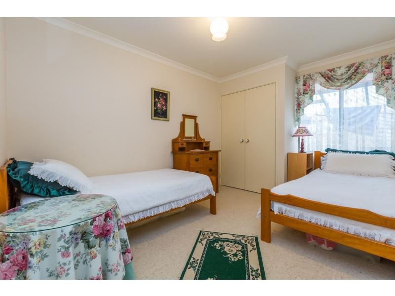 15 St Clair Place, Cooloongup WA 6168