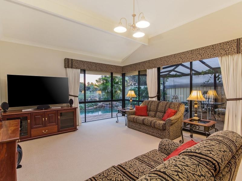 15 St Clair Place, Cooloongup WA 6168