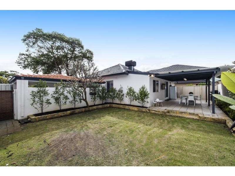 45 Downey Drive, Manning WA 6152