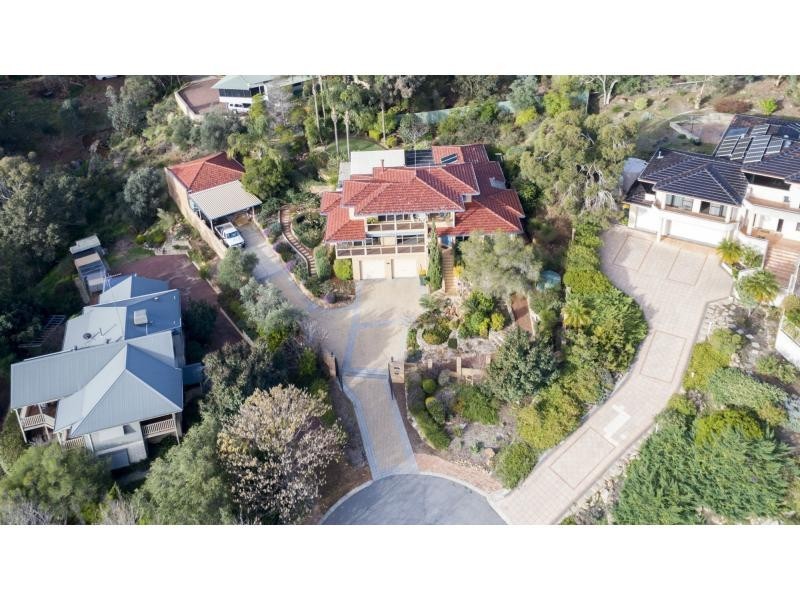 26 Dale Drive, Gooseberry Hill WA 6076