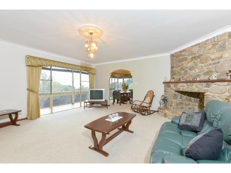 26 Dale Drive, Gooseberry Hill WA 6076
