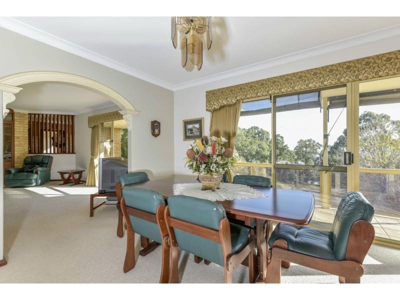 26 Dale Drive, Gooseberry Hill WA 6076