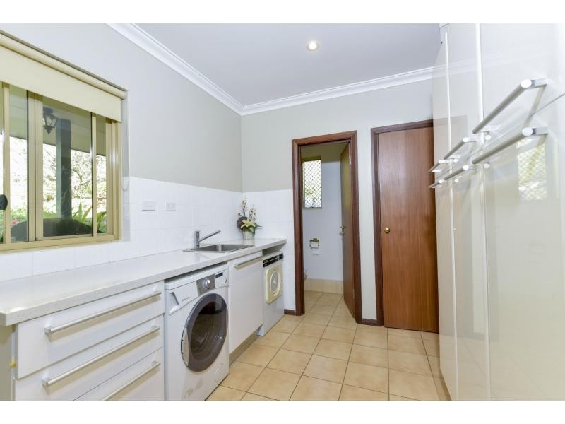 26 Dale Drive, Gooseberry Hill WA 6076