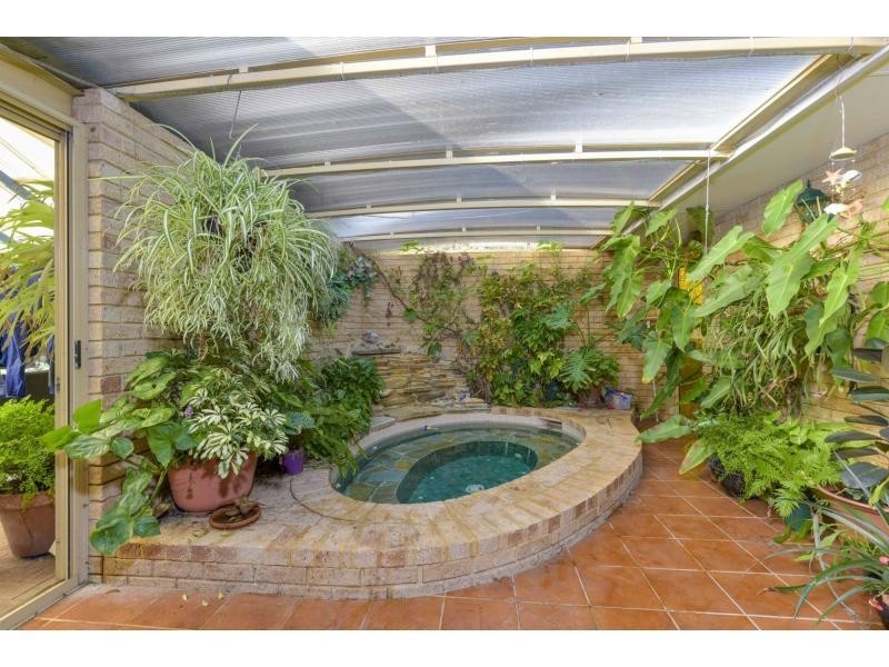 26 Dale Drive, Gooseberry Hill WA 6076