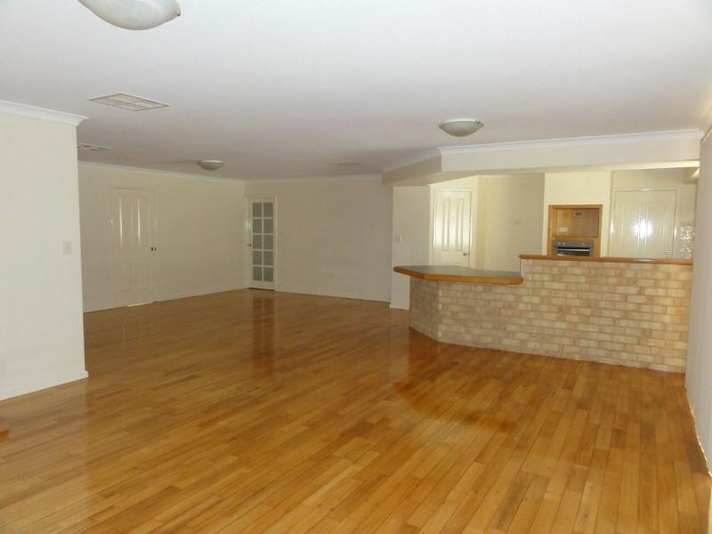 23 Trevino Drive, Port Kennedy WA 6172