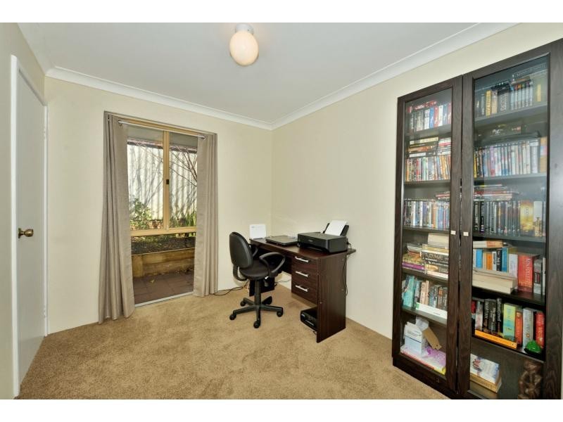 15 Portmarnock Circle, Halls Head WA 6210