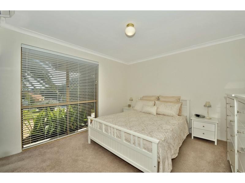 15 Portmarnock Circle, Halls Head WA 6210