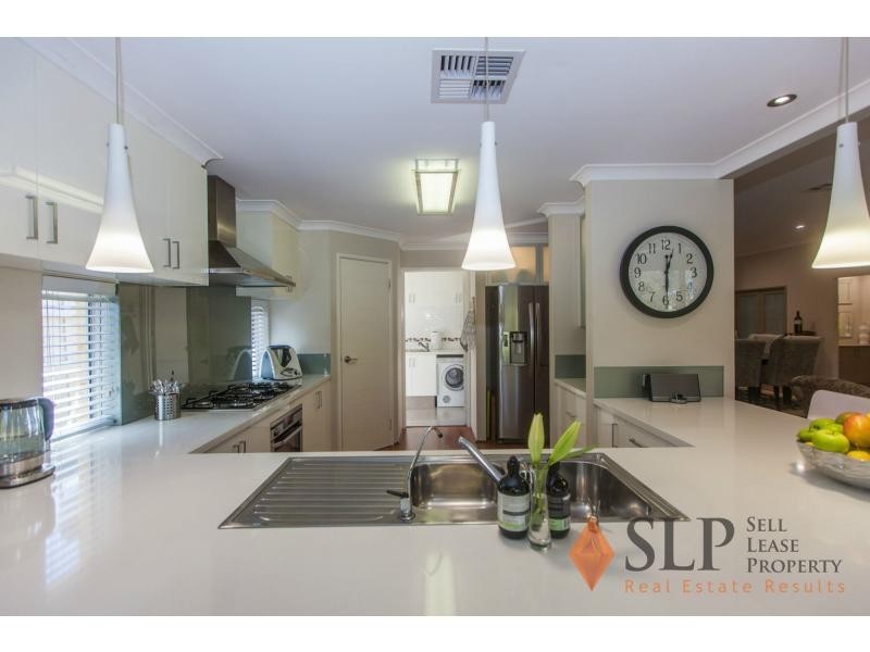 16 Longview Way, The Vines WA 6069