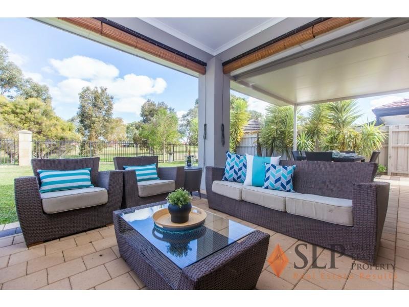 16 Longview Way, The Vines WA 6069