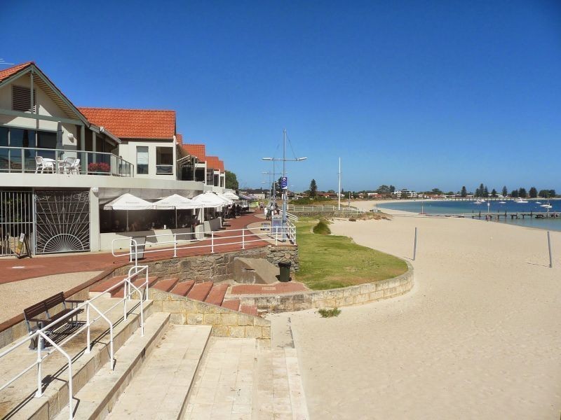 121 Parkin Street, Rockingham WA 6168