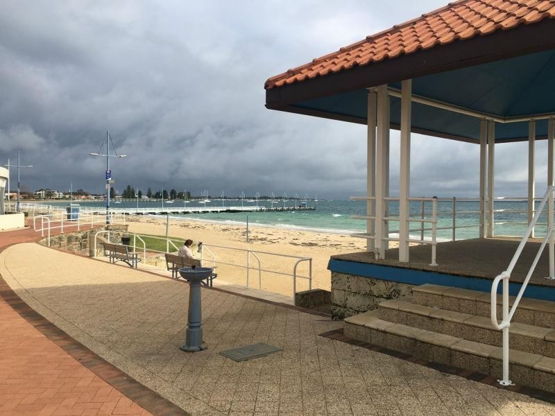 121 Parkin Street, Rockingham WA 6168