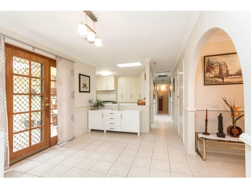 12 Barnes Road, Roleystone WA 6111