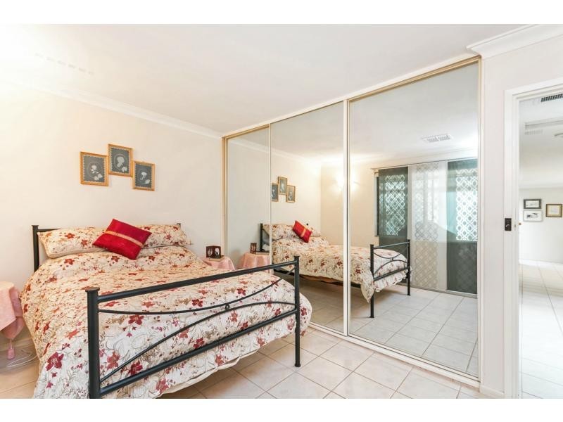 12 Barnes Road, Roleystone WA 6111