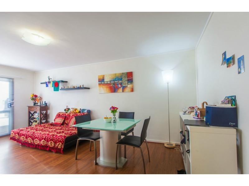30/132 Mounts Bay Road, Perth WA 6000
