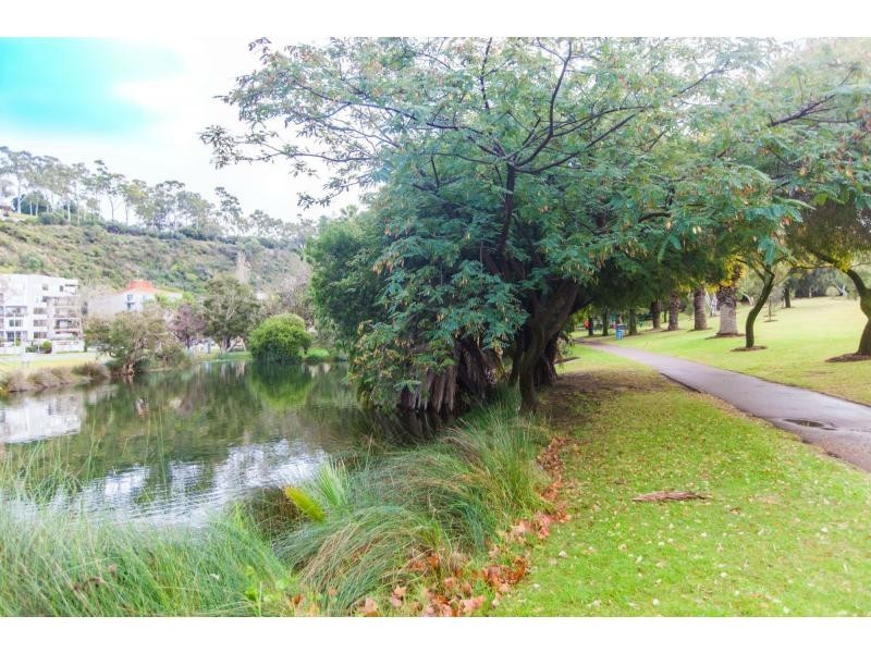 30/132 Mounts Bay Road, Perth WA 6000