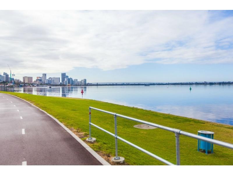 30/132 Mounts Bay Road, Perth WA 6000