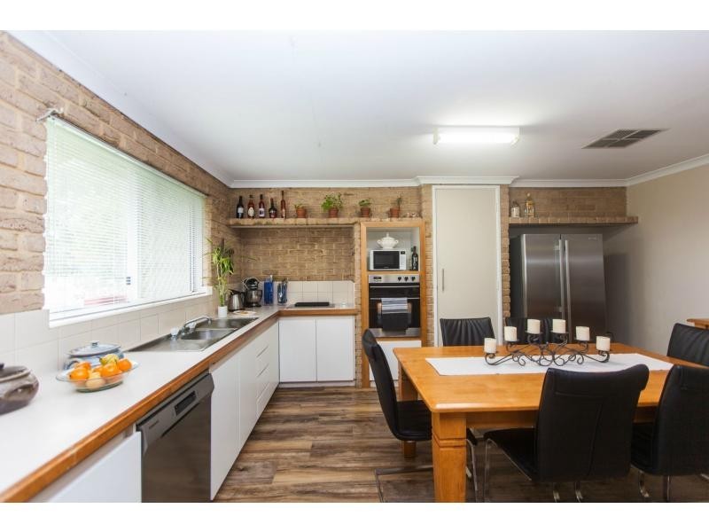 41 Deanhead Street, Bullsbrook WA 6084