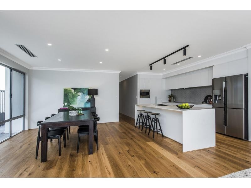 26A Henning Crescent, Manning WA 6152