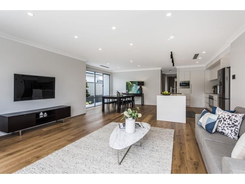 26A Henning Crescent, Manning WA 6152